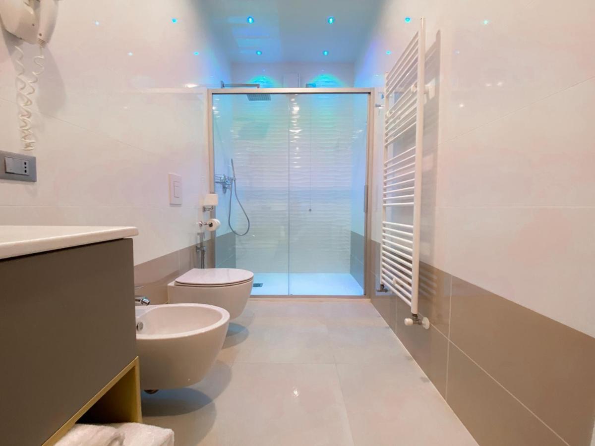 Edison Hotel Seaview & Spa Sottomarina Ngoại thất bức ảnh