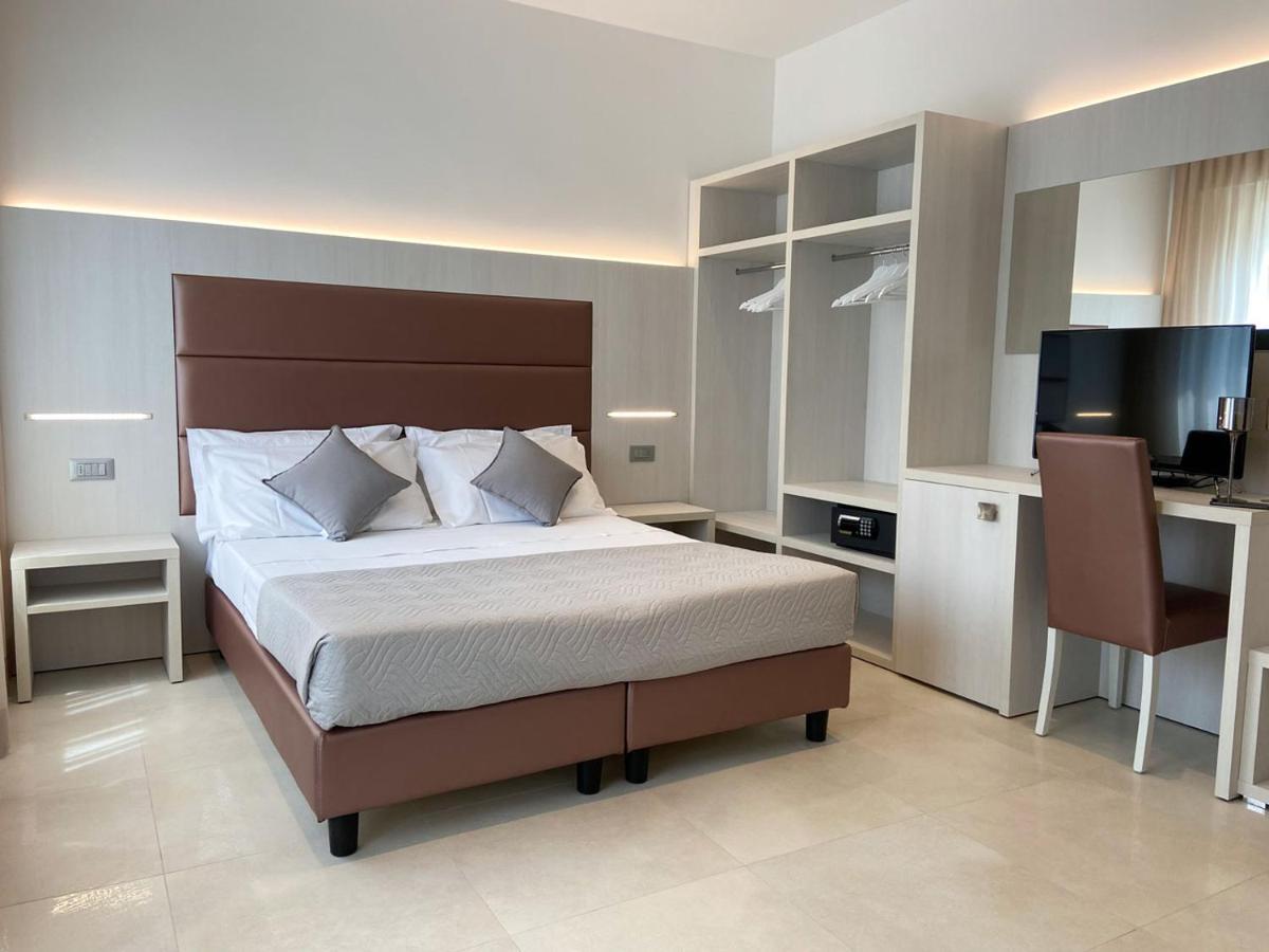 Edison Hotel Seaview & Spa Sottomarina Ngoại thất bức ảnh