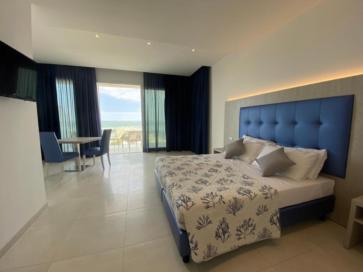 Edison Hotel Seaview & Spa Sottomarina Ngoại thất bức ảnh