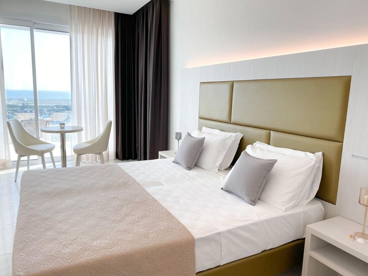 Edison Hotel Seaview & Spa Sottomarina Ngoại thất bức ảnh