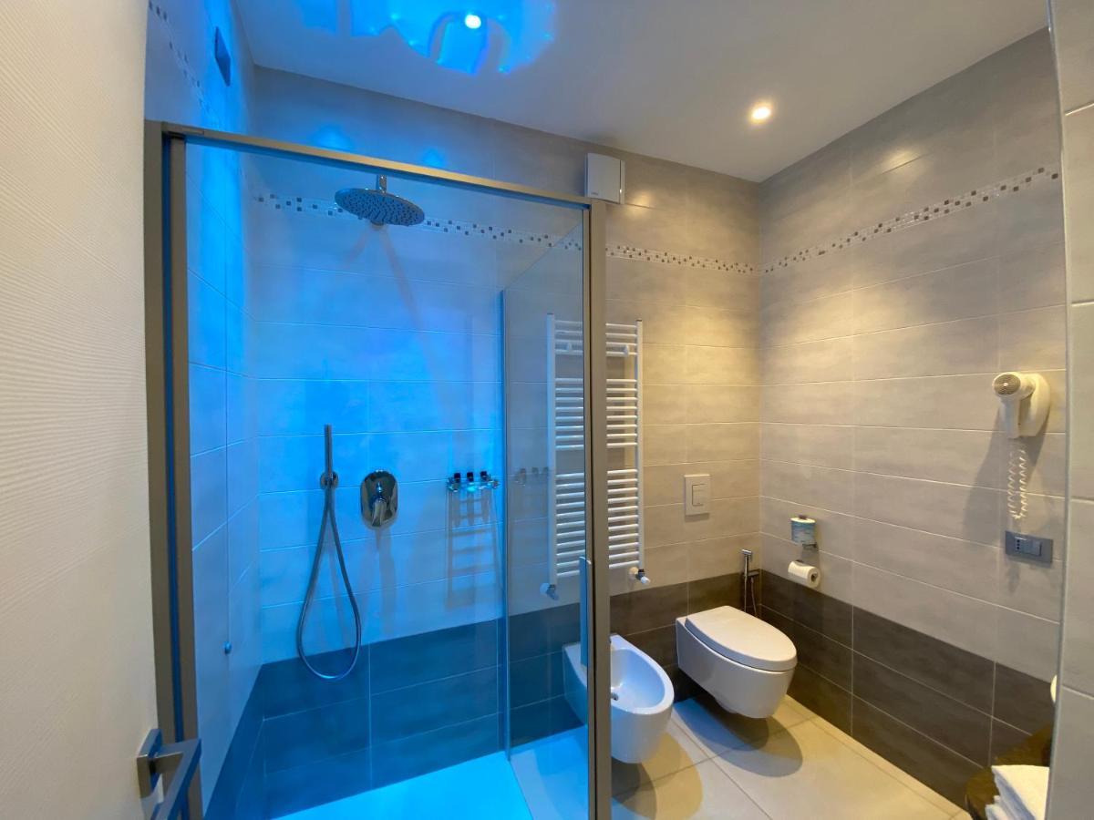 Edison Hotel Seaview & Spa Sottomarina Ngoại thất bức ảnh