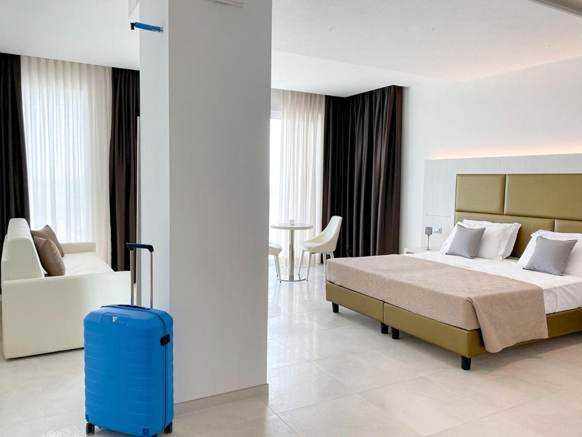 Edison Hotel Seaview & Spa Sottomarina Ngoại thất bức ảnh
