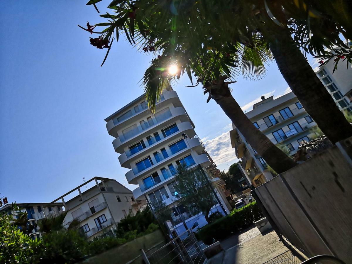 Edison Hotel Seaview & Spa Sottomarina Ngoại thất bức ảnh