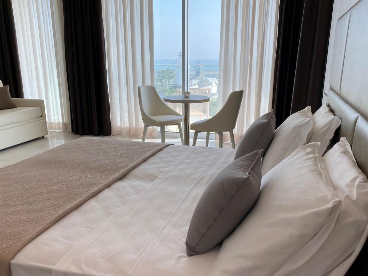 Edison Hotel Seaview & Spa Sottomarina Ngoại thất bức ảnh
